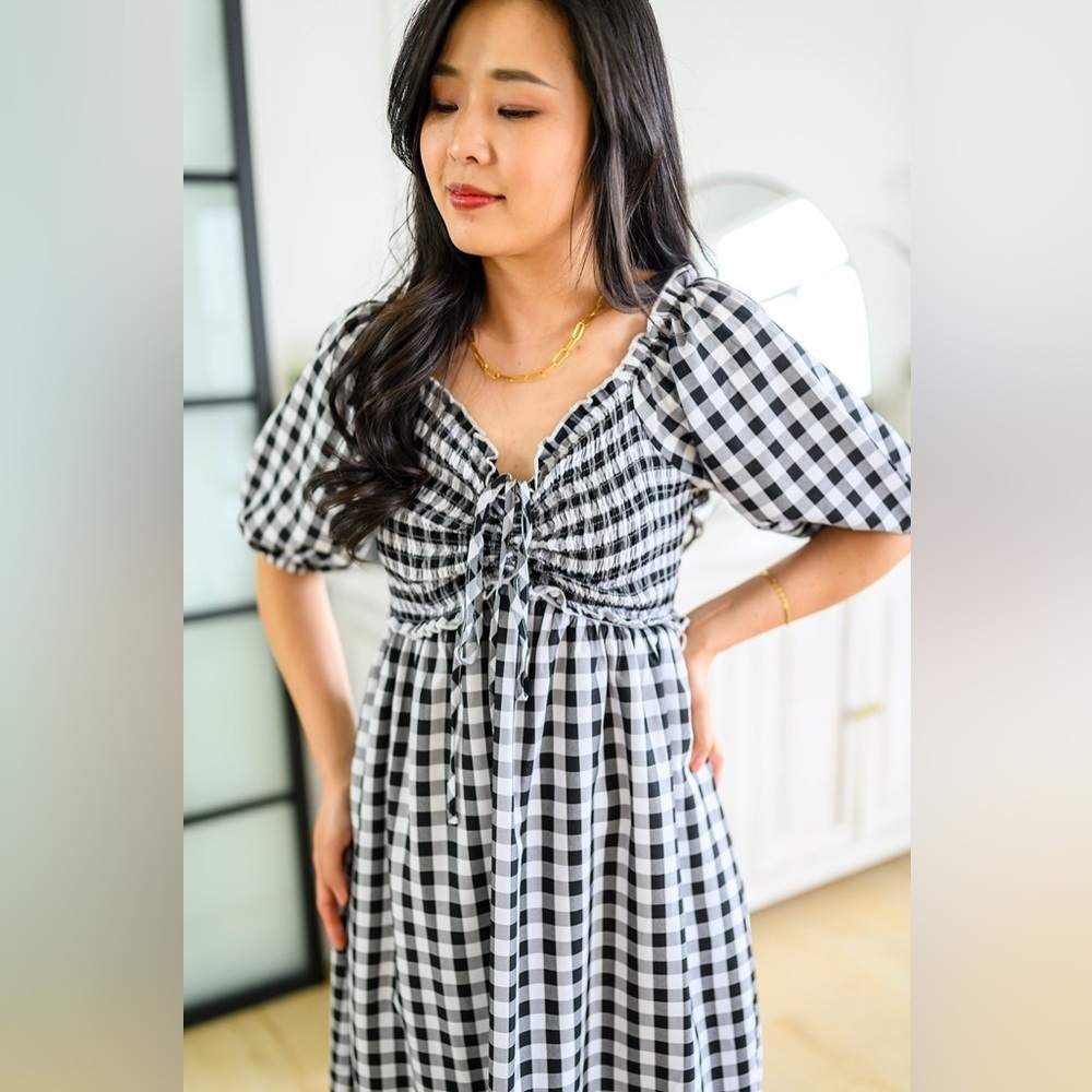 ANDREE BY UNIT Black & White Gingham Midi Dress - Picture 4 of 11